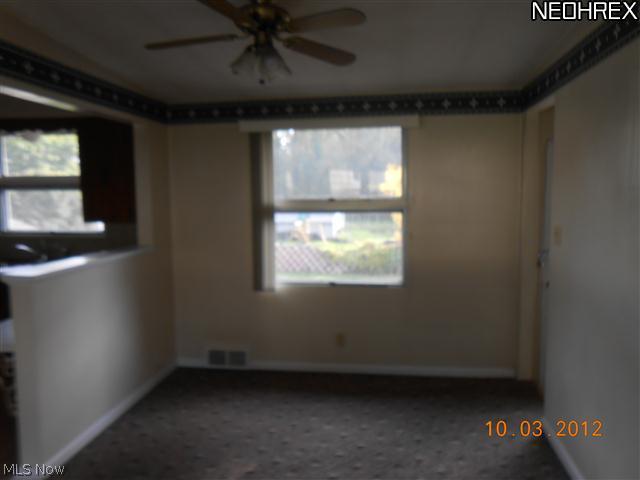 820 Lakeview Avenue Northwest Canton, OH 44708 - Photo 4 of 11 Gallery Image 4