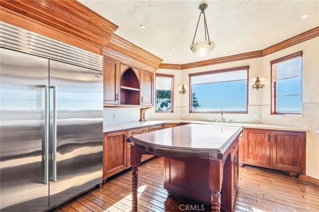 $18,000 | 17501 Castellammare Drive, Pacific Palisades, CA 90272