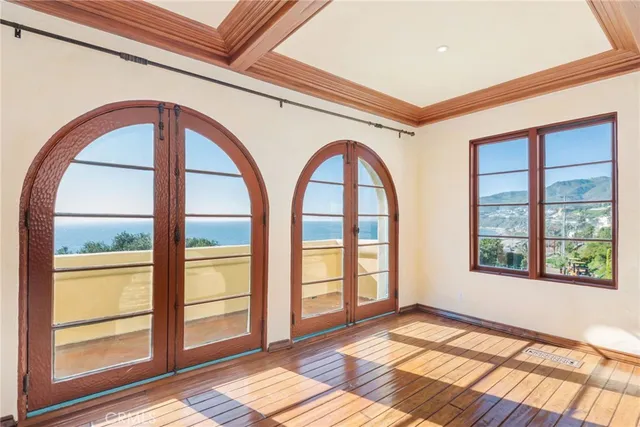 $18,000 | 17501 Castellammare Drive, Pacific Palisades, CA 90272