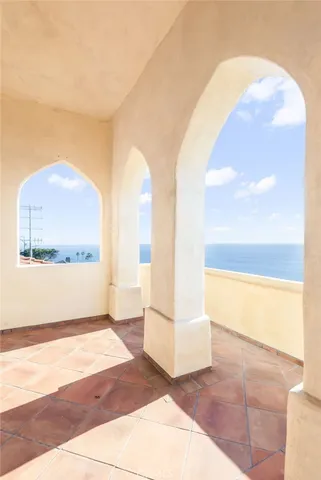 $18,000 | 17501 Castellammare Drive, Pacific Palisades, CA 90272