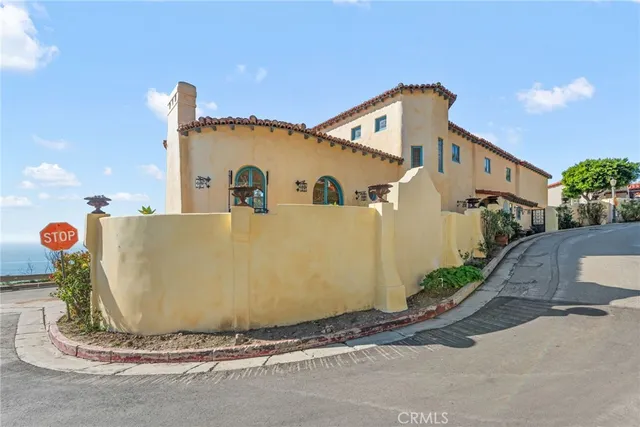 $18,000 | 17501 Castellammare Drive, Pacific Palisades, CA 90272