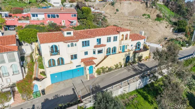 $18,000 | 17501 Castellammare Drive, Pacific Palisades, CA 90272