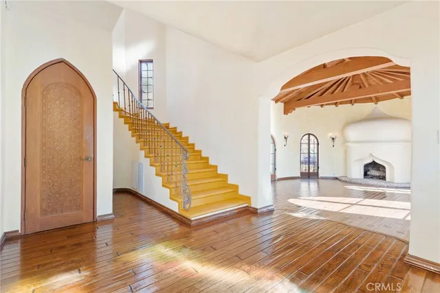 $18,000 | 17501 Castellammare Drive, Pacific Palisades, CA 90272