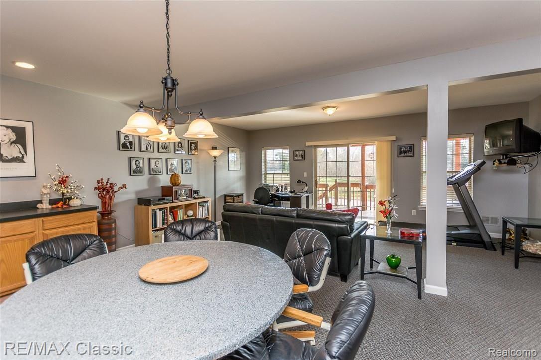 854 Ridgeside Drive, Unit 3 Milford, MI 48381 - Photo 24 of 42 DSC_1887.jpg