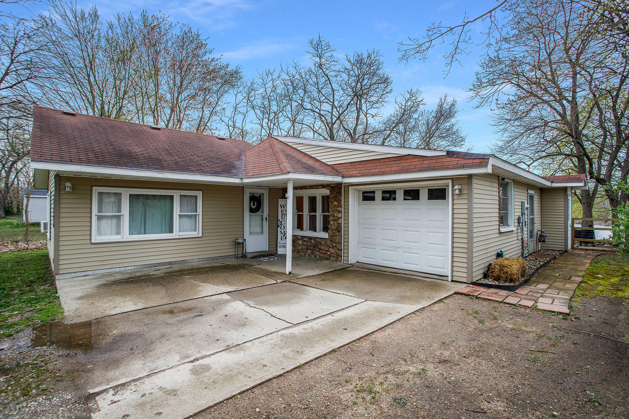 17596 South River Road Three Rivers, MI 49093 - Photo 2 of 36 DNG-43