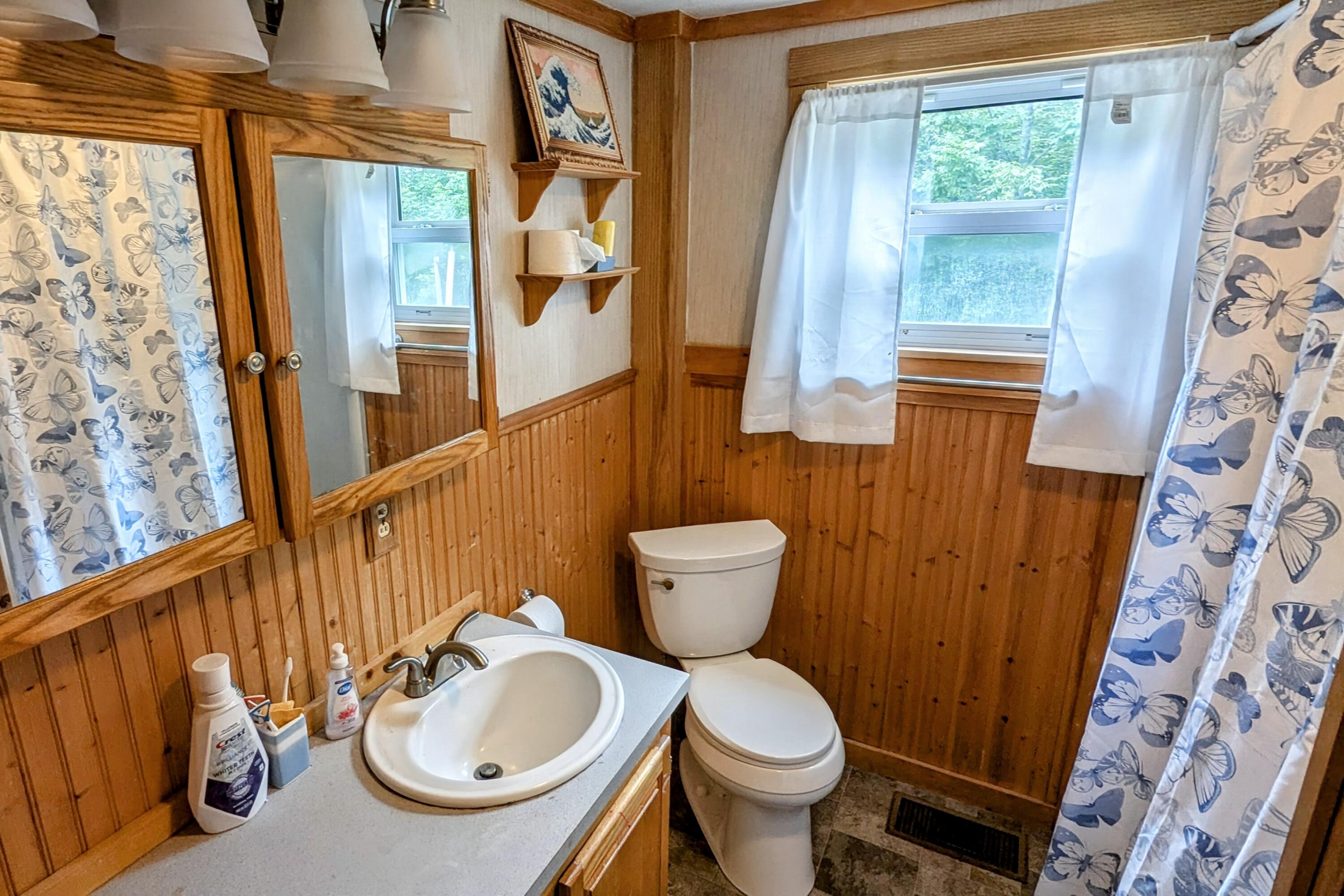 189 Shusta Road Madison, ME 04950 - Photo 16 of 30 Bathroom 1