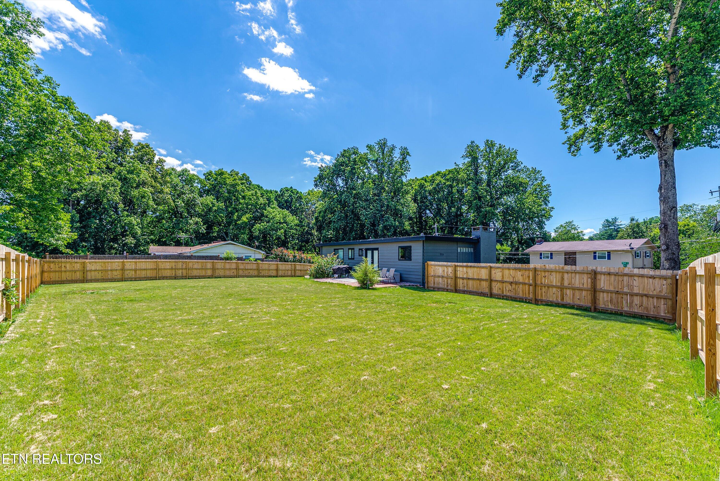 101 Wayne Place Oak Ridge, TN 37830 - Photo 39 of 43 45-Backyard A2