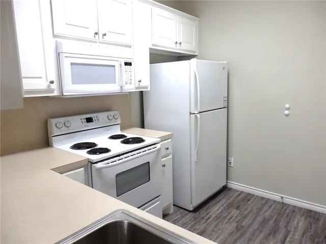 $193,500 | 1702 Deacon Drive, Unit 101, College Station, TX 77845