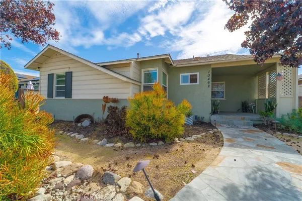 $899,900 | 10462 Somerset Boulevard, Bellflower, CA 90706