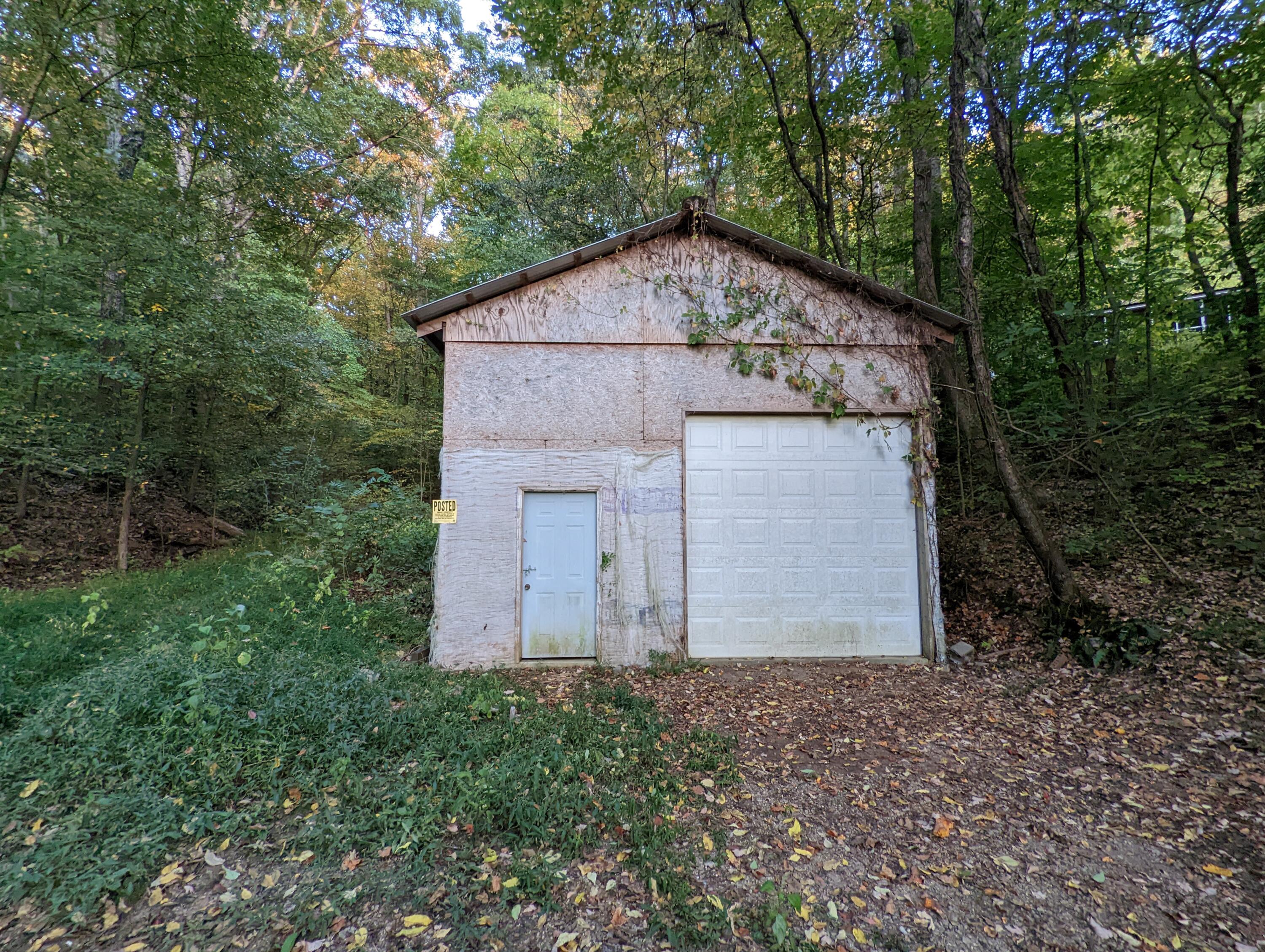 8794 Candies Creek Ridge Road Charleston, TN 37310 - Photo 18 of 24 detached garage