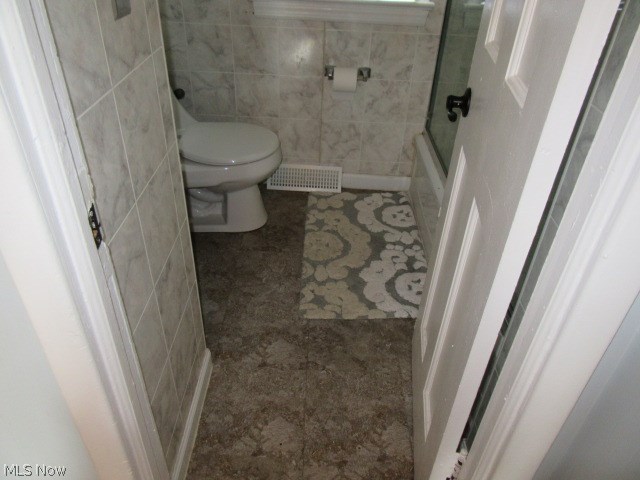21507 Franklin Road Maple Heights, OH 44137 - Photo 4 of 35