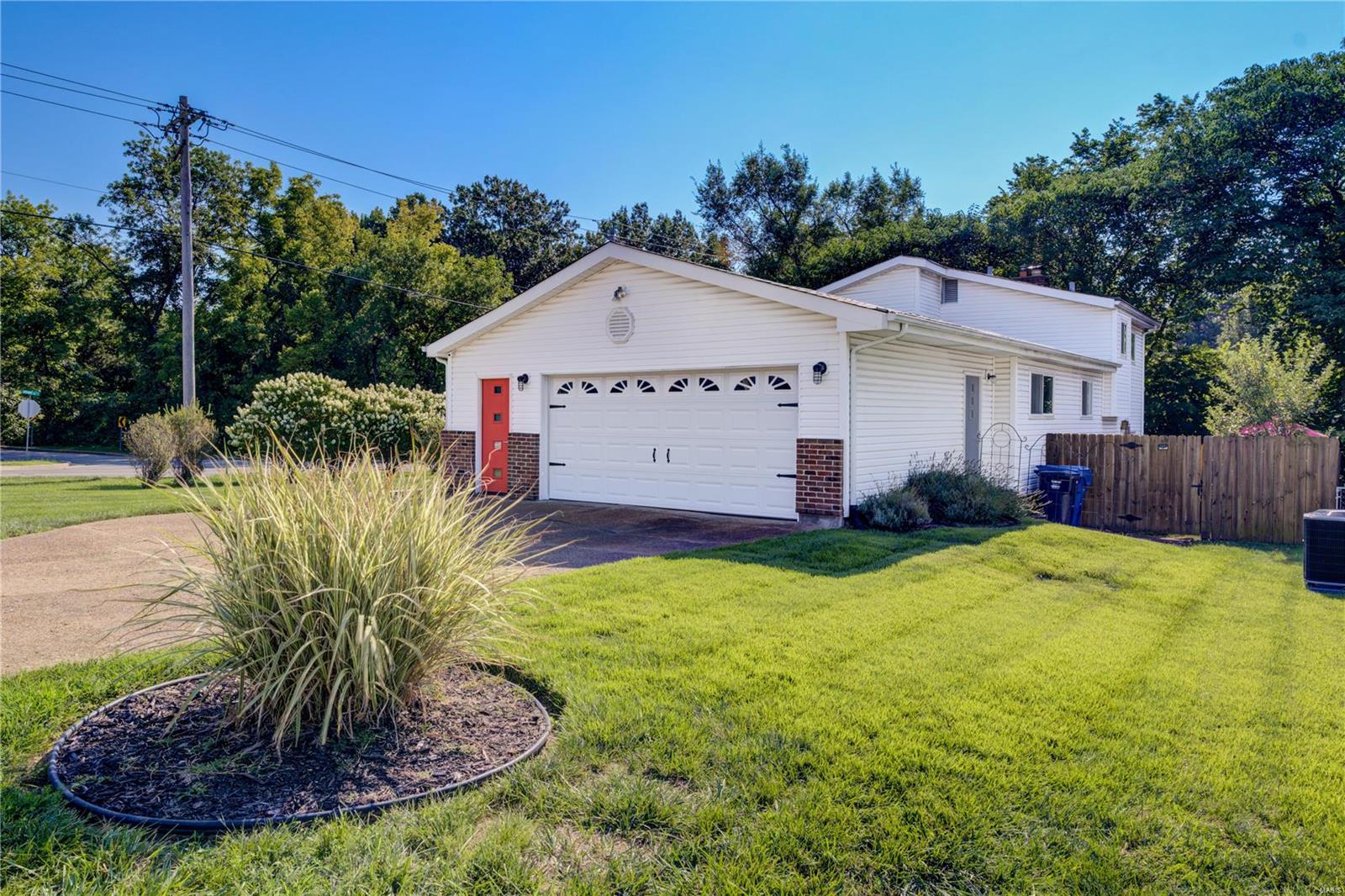 8731 Grant Road St. Louis, MO 63123 - Photo 17 of 23 Gallery Image 17