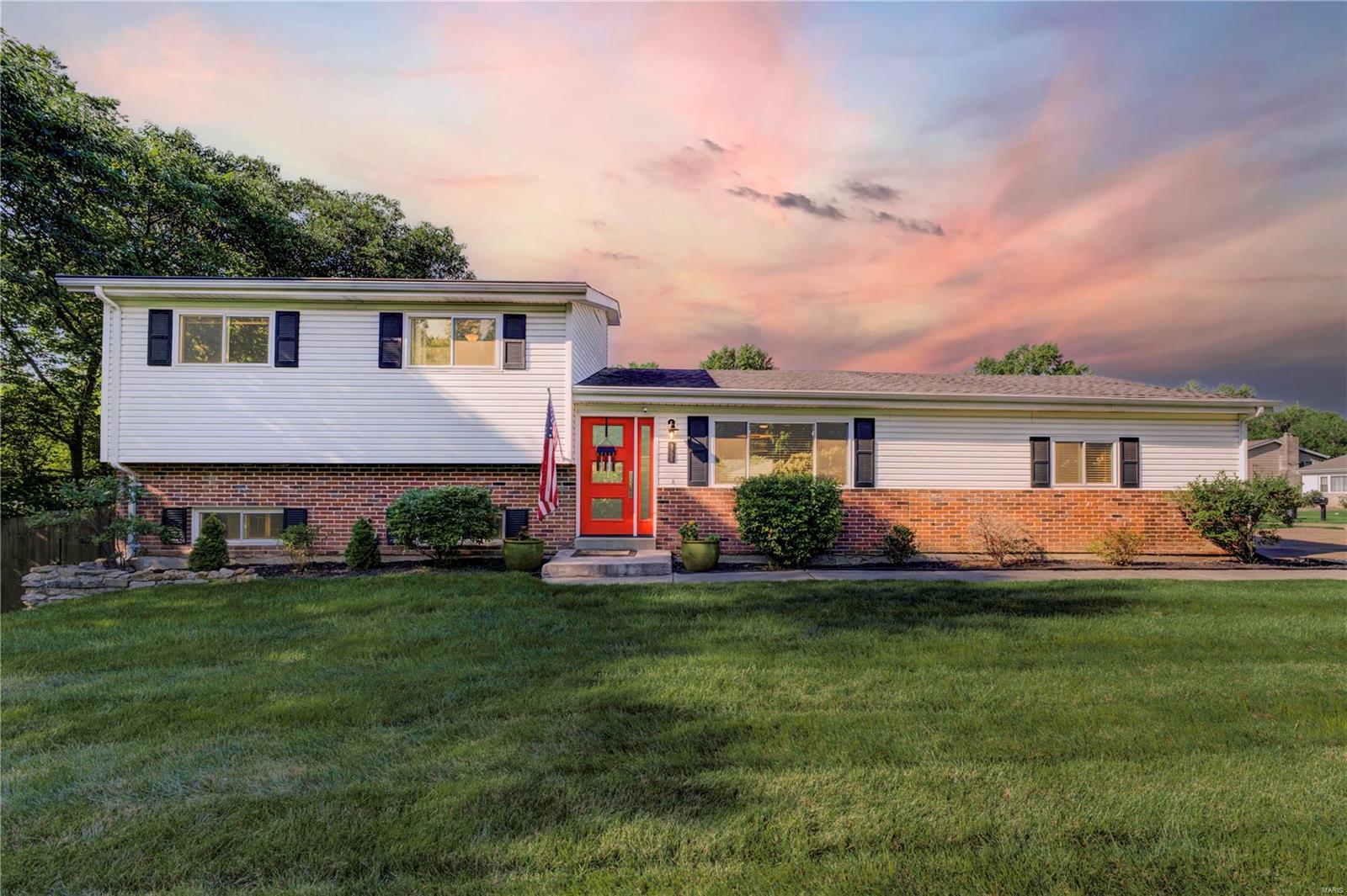 8731 Grant Road St. Louis, MO 63123 - Photo 21 of 23 Gallery Image 21