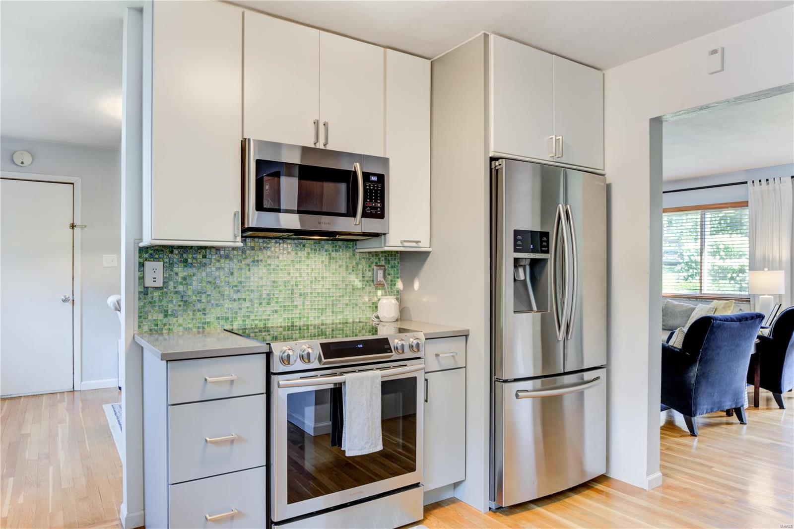 8731 Grant Road St. Louis, MO 63123 - Photo 8 of 23 Gallery Image 8