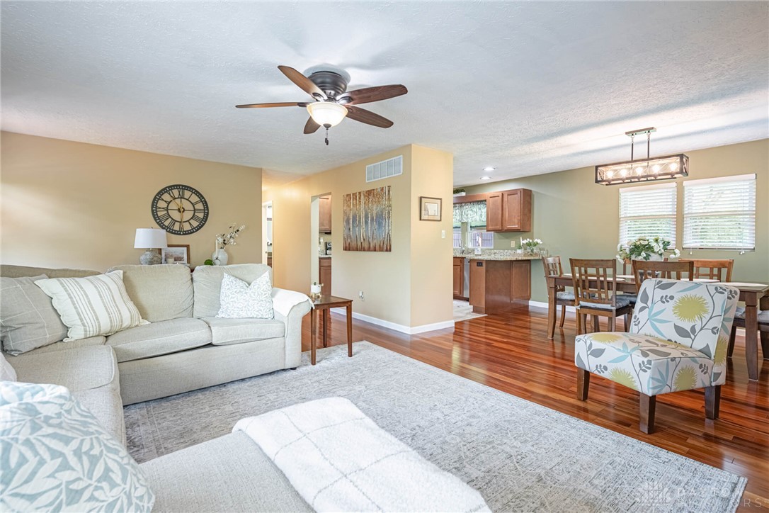 7057 Howard Road Franklin, OH 45005 - Photo 7 of 34 Gallery Image 7