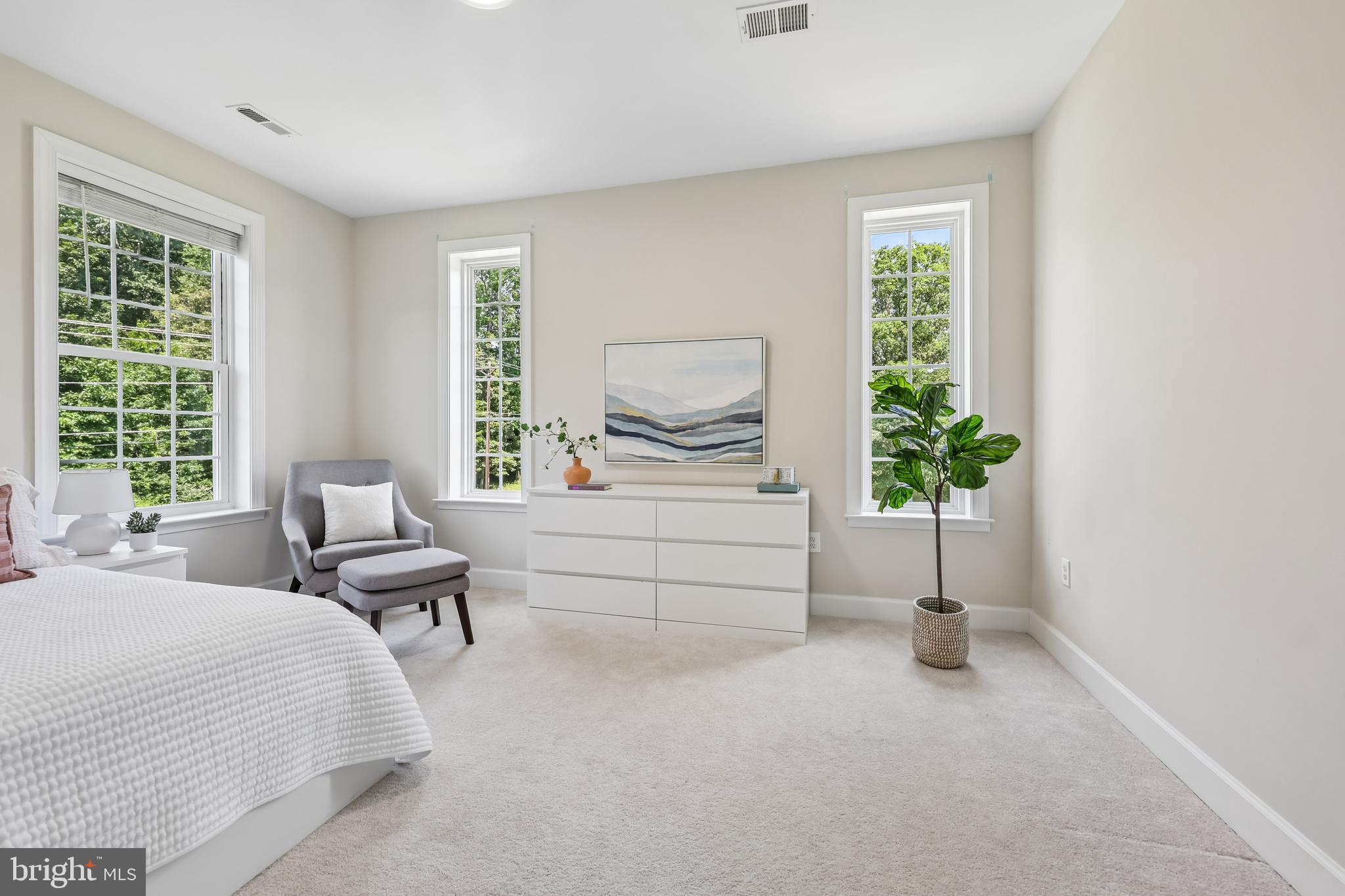 12304 Popes Head Road Fairfax, VA 22030 - Photo 45 of 78 Bedroom