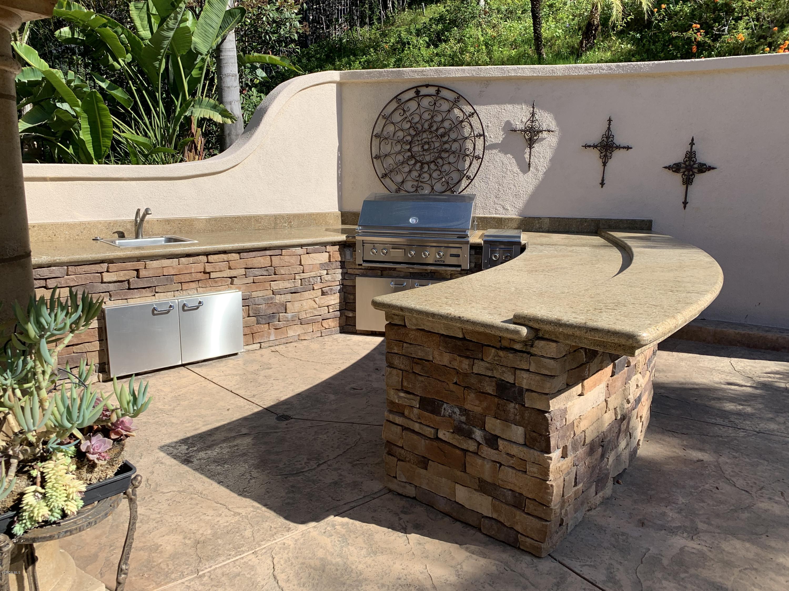 5325 Calarosa Ranch Road Camarillo, CA 93012 - Photo 11 of 36 IMG_0537