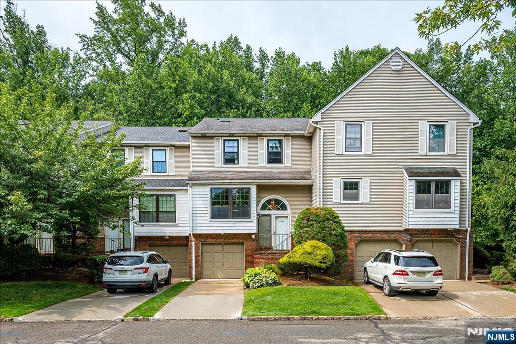 4506 Stonehedge Road, Unit 4506 Edison, NJ 08820 - Photo 1 of 48