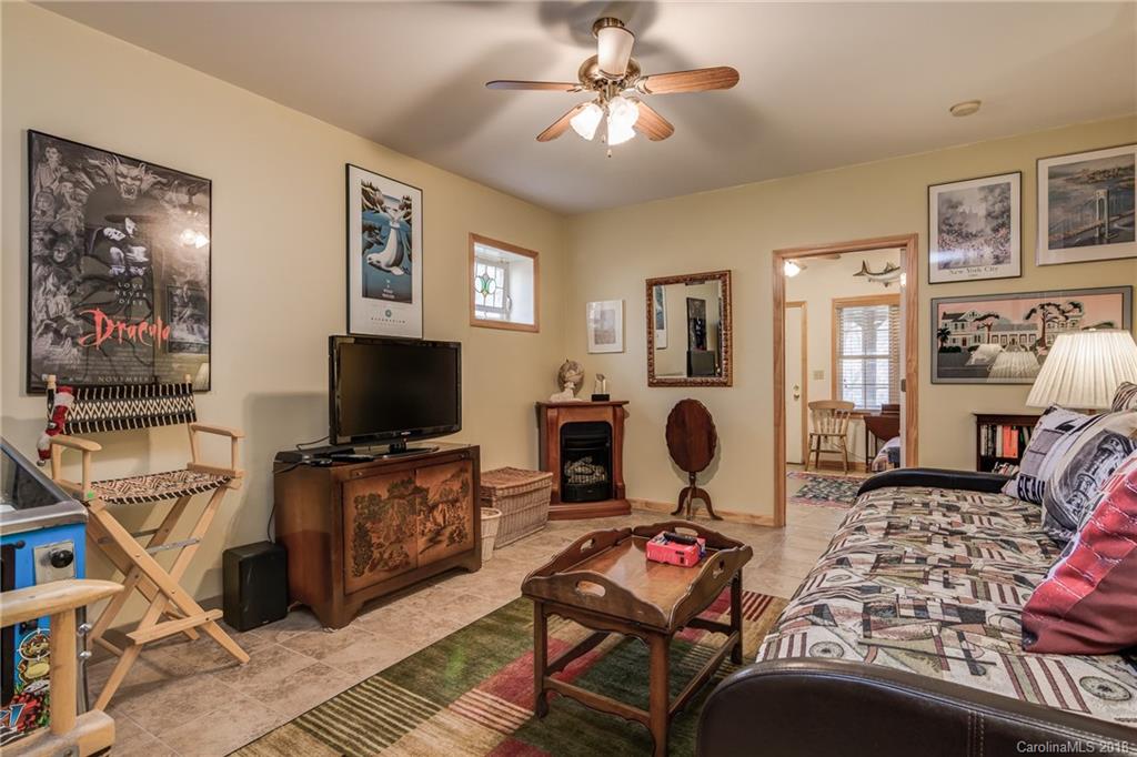 457 Jeep Road Brevard, NC 28712 - Photo 22 of 36 Gallery Image 22