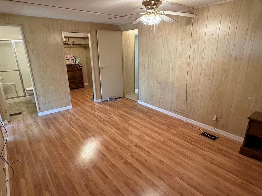 5619 Bayshore Road, Unit 126 Palmetto, FL 34221 - Photo 23 of 45