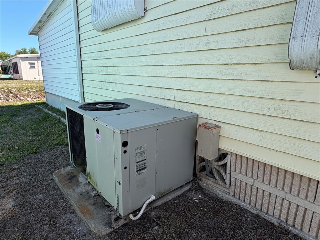 5619 Bayshore Road, Unit 126 Palmetto, FL 34221 - Photo 36 of 45