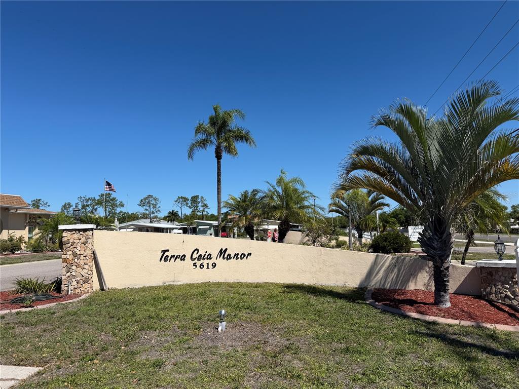 5619 Bayshore Road, Unit 126 Palmetto, FL 34221 - Photo 39 of 45