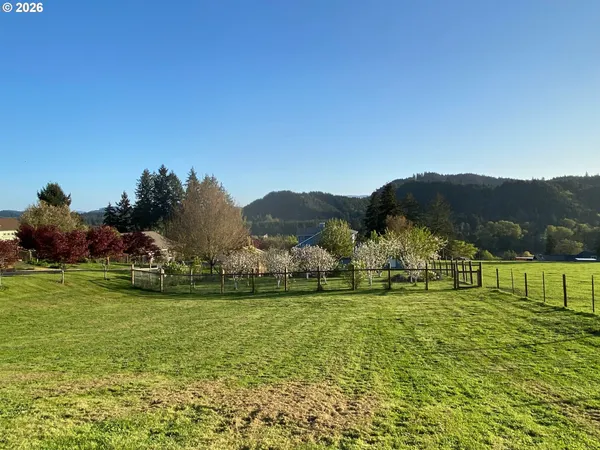 $100,000 | 420 Edgeview Drive, Elkton, OR 97436