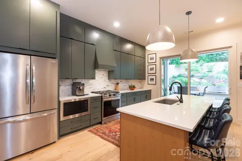 $865,000 | 1602 Herrin Avenue, Charlotte, NC 28205