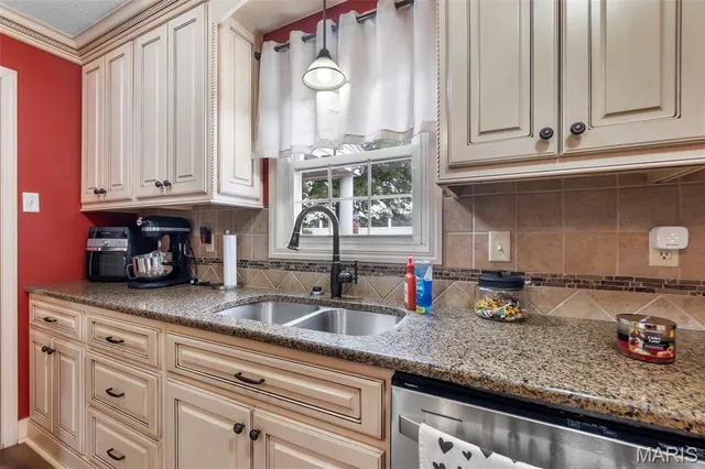 $315,000 | 102 Westgate Avenue, Kennett, MO 63857