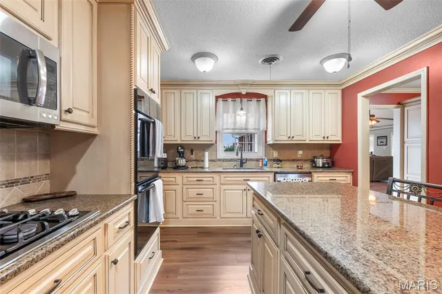 $315,000 | 102 Westgate Avenue, Kennett, MO 63857