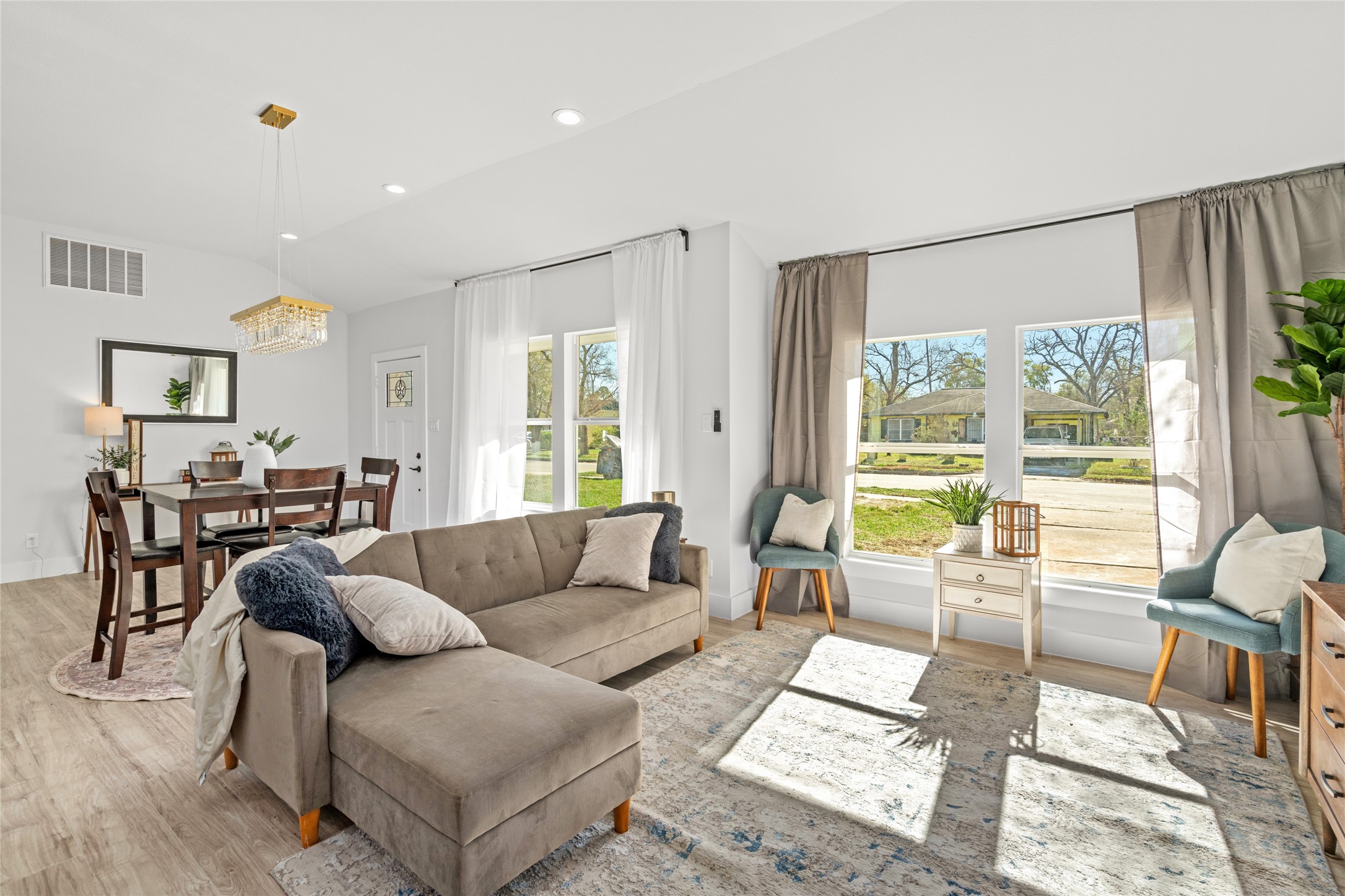 3607 Zephyr Street Houston, TX 77021 - Photo 7 of 29