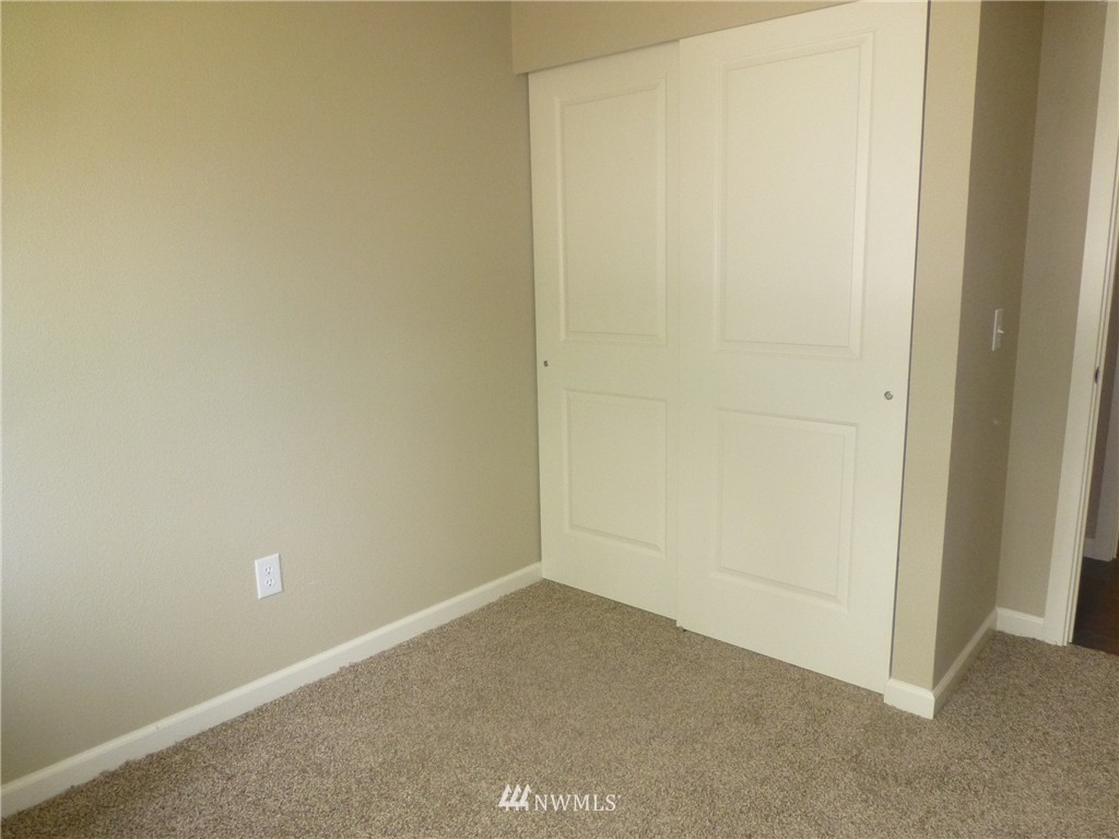2135 Southeast Cedar Road Port Orchard, WA 98367 - Photo 14 of 20 Gallery Image 14