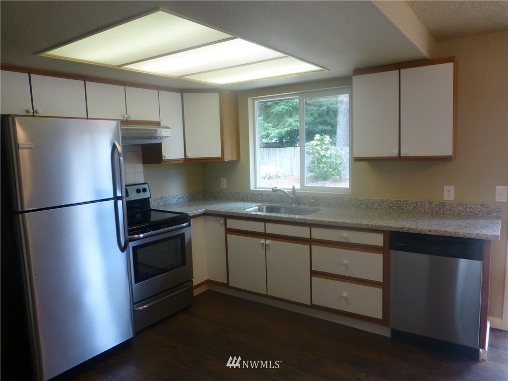 2135 Southeast Cedar Road Port Orchard, WA 98367 - Photo 7 of 20 Gallery Image 7