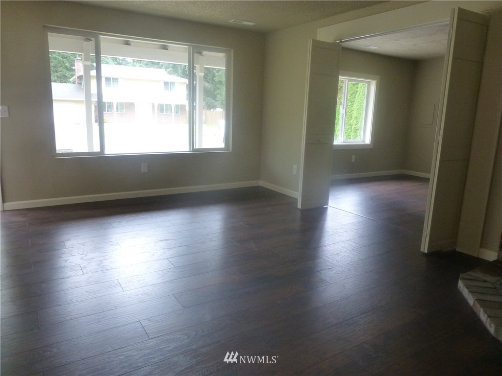 2135 Southeast Cedar Road Port Orchard, WA 98367 - Photo 9 of 20 Gallery Image 9