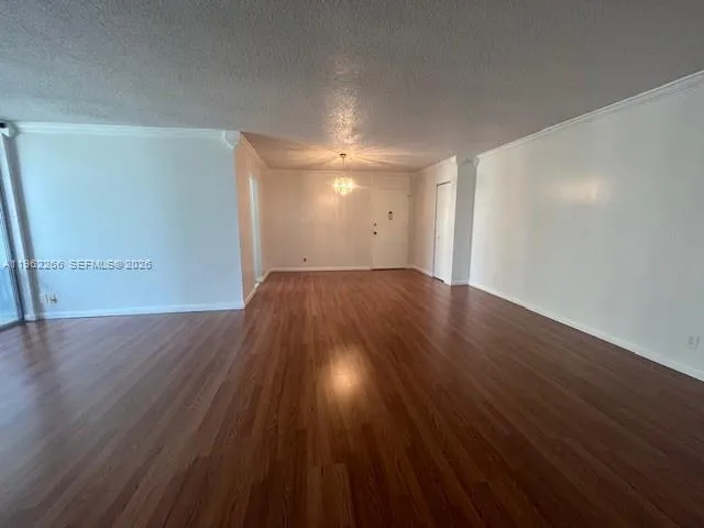 $180,000 | 920 Northeast 199th Street, Unit 4S, Miami, FL 33179