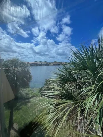 $180,000 | 920 Northeast 199th Street, Unit 4S, Miami, FL 33179