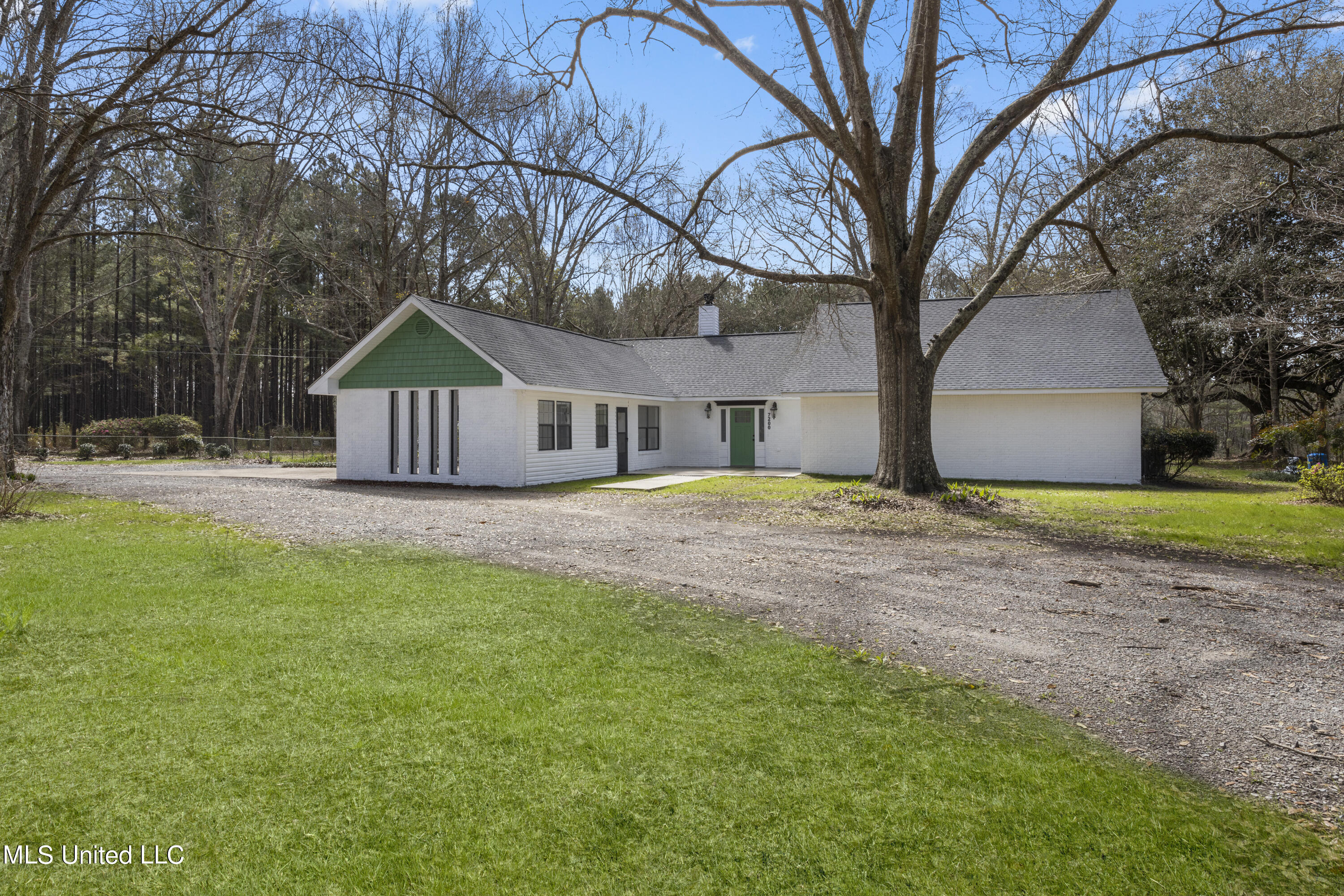 7200 Horace Shumock Road Moss Point, MS 39562 - Photo 1 of 43 003