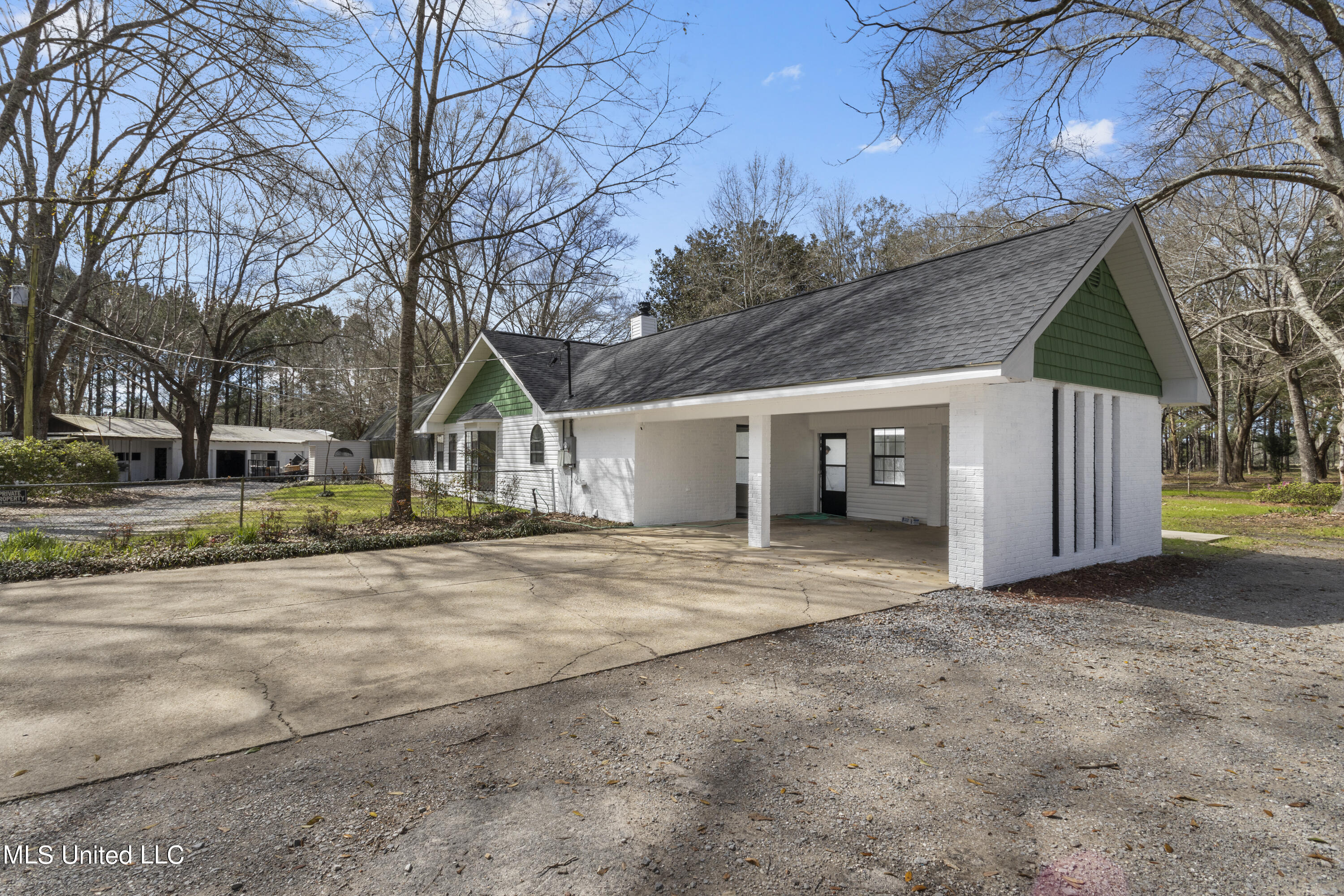 7200 Horace Shumock Road Moss Point, MS 39562 - Photo 8 of 43 028