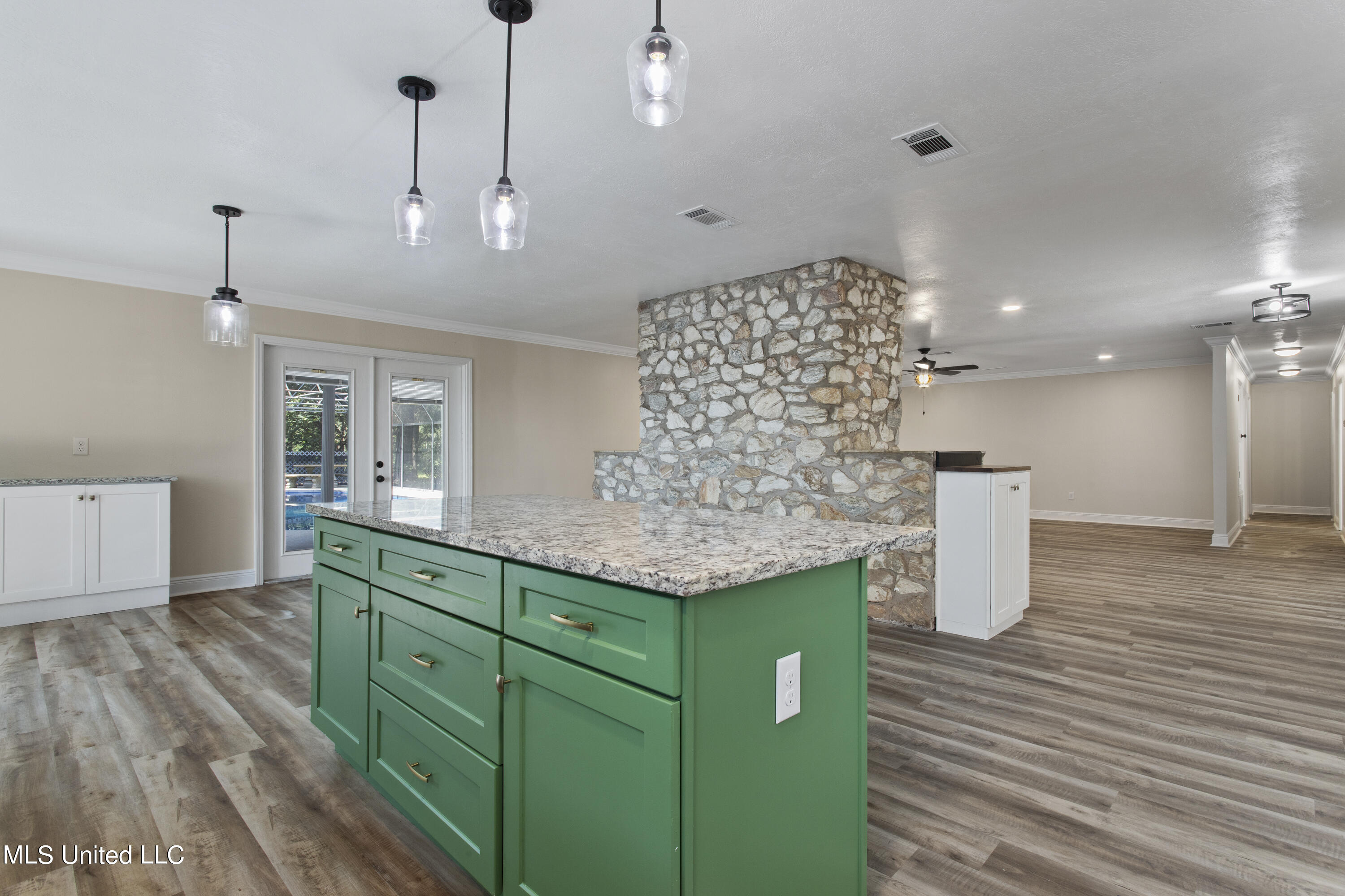 7200 Horace Shumock Road Moss Point, MS 39562 - Photo 10 of 43 009