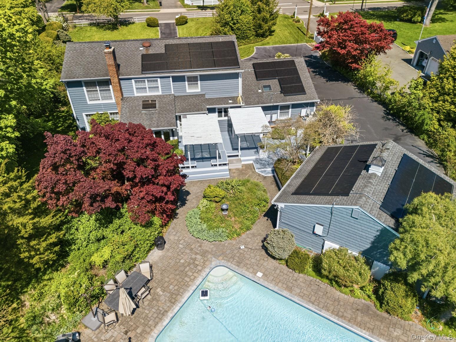 199 Split Rock Road Syosset, NY 11791 - Photo 46 of 49