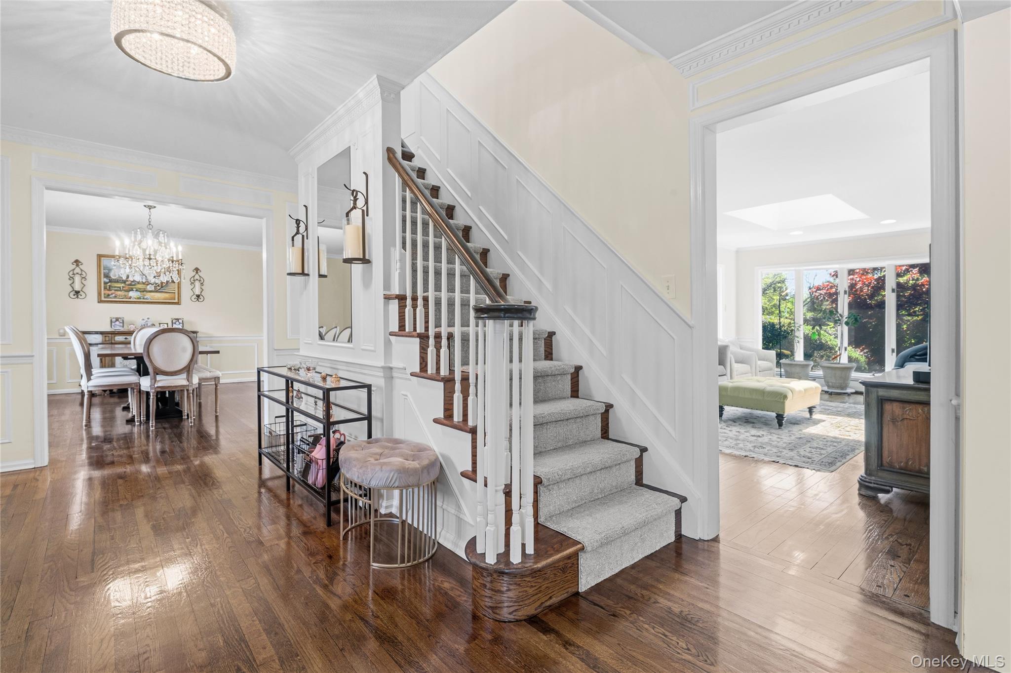 199 Split Rock Road Syosset, NY 11791 - Photo 7 of 49