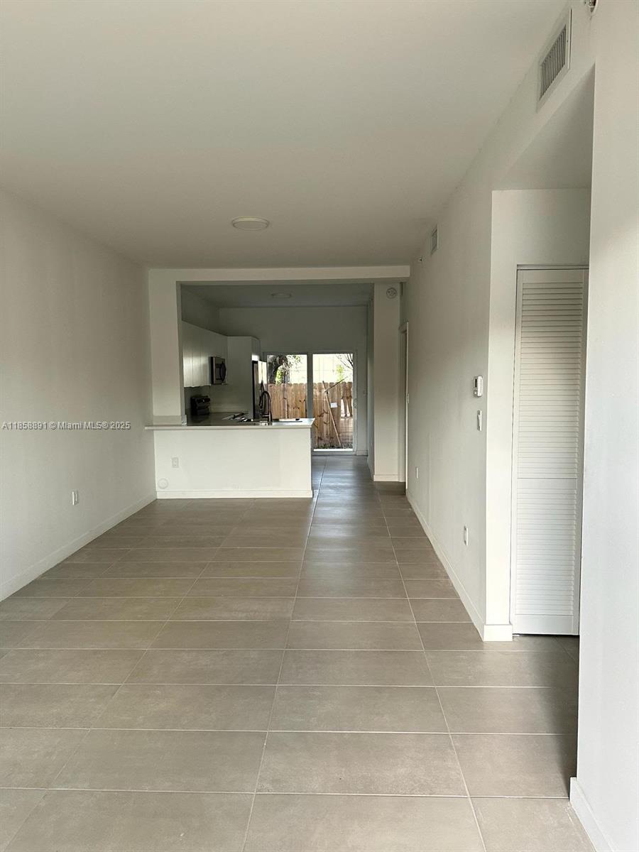 541 Southwest 2nd Court, Unit 5 Pompano Beach, FL 33060 - Photo 2 of 20