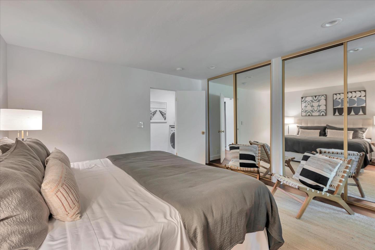 202 Central Avenue Mountain View, CA 94043 - Photo 19 of 39 a bedroom with a bed a table and chair