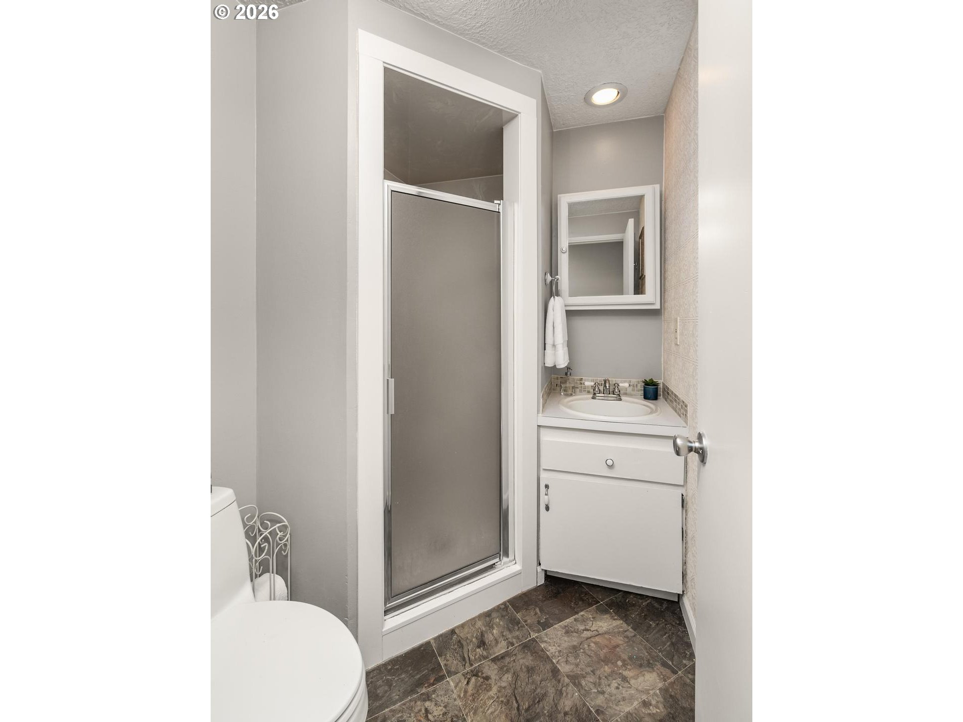 6015 Southwest Glenbrook Road Beaverton, OR 97007 - Photo 30 of 36 Gallery Image 30