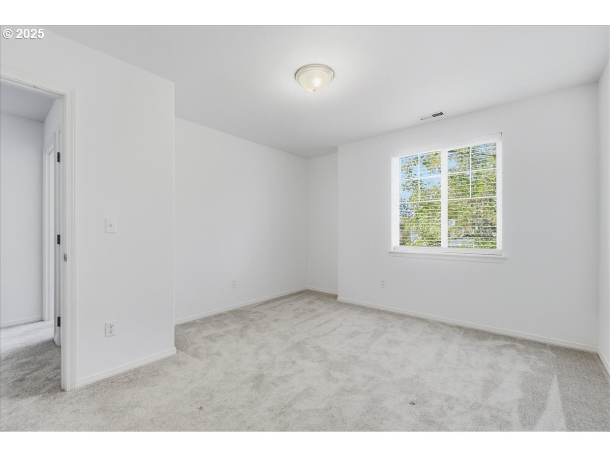 3527 Southeast 197th Avenue Camas, WA 98607 - Photo 25 of 38 an empty room with windows