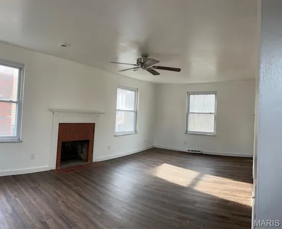 $219,900 | 369 Hand Drive, Godfrey, IL 62035