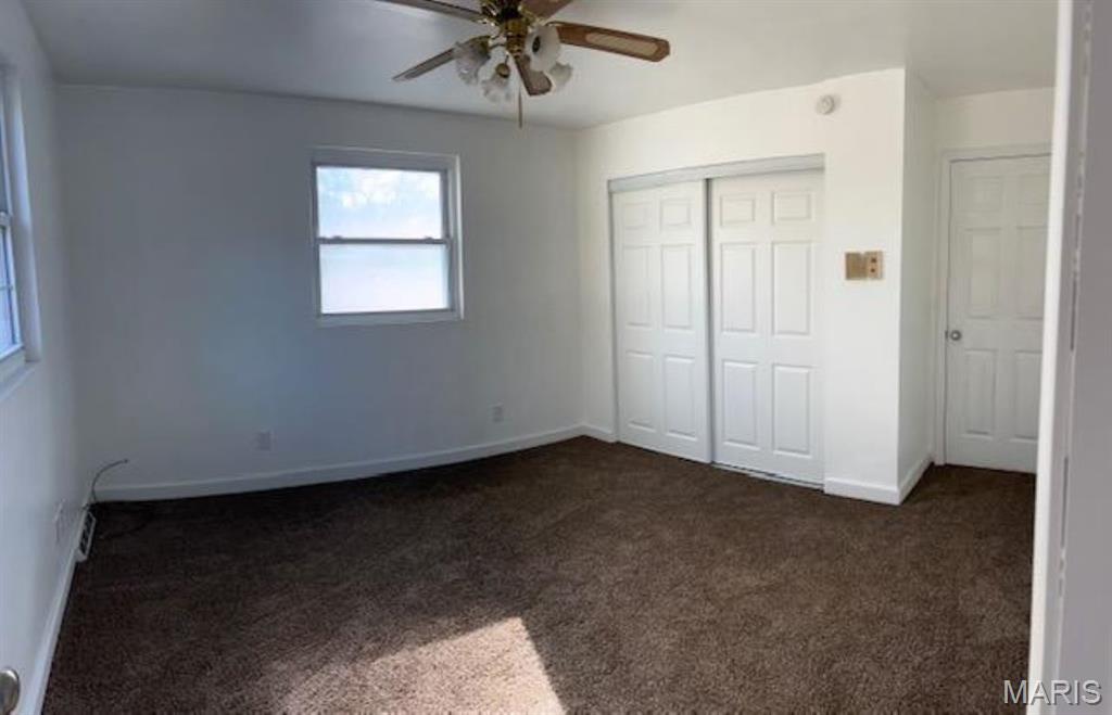 369 Hand Drive Godfrey, IL 62035 - Photo 6 of 13