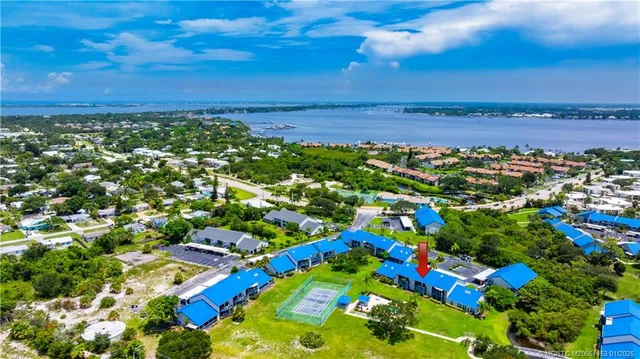 $195,000 | 1637 Northeast Nautical Place, Unit 807, Jensen Beach, FL 34957