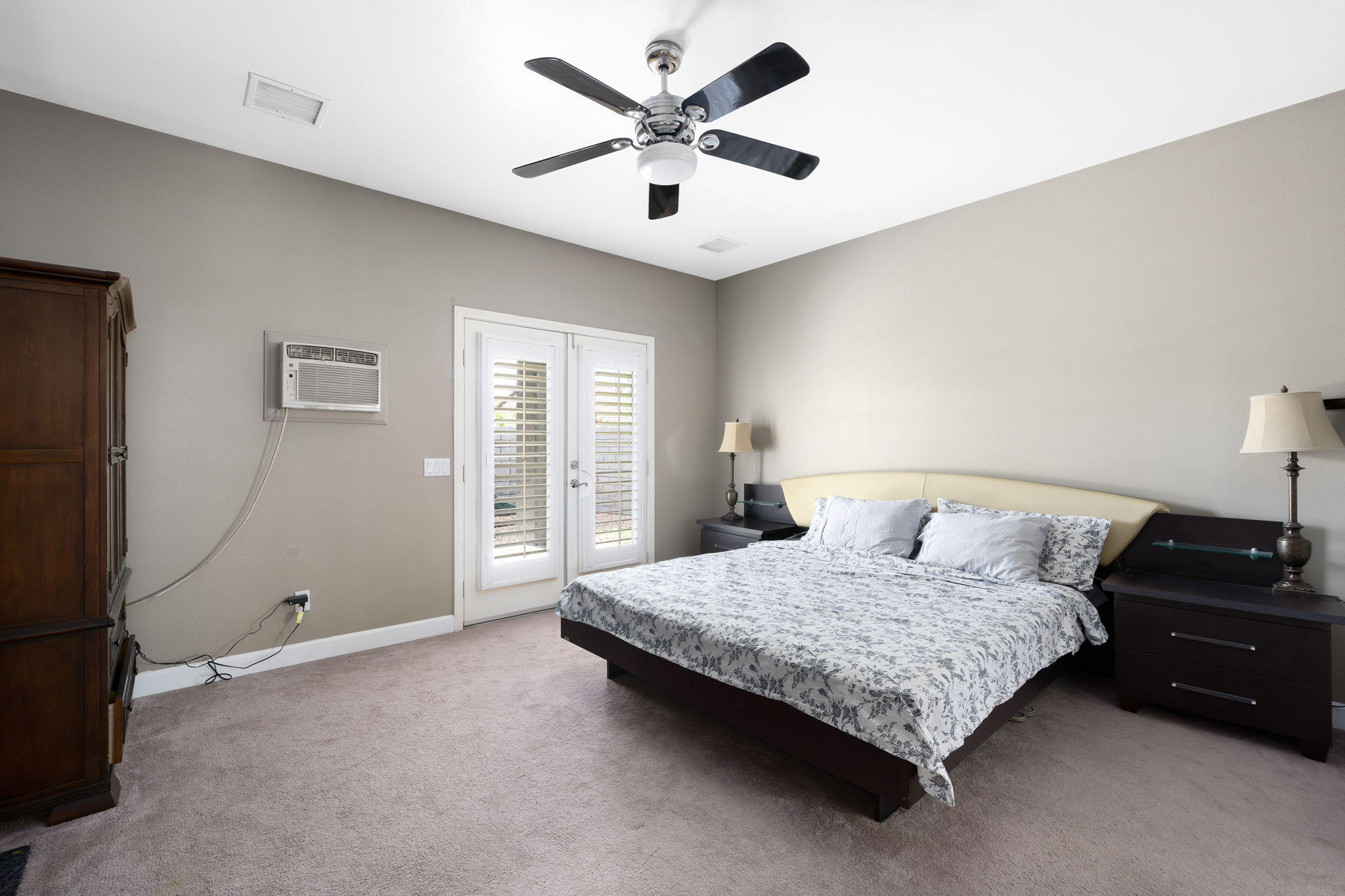2120 West Nicola Road Palm Springs, CA 92262 - Photo 29 of 37 a bedroom with a bed and a ceiling fan