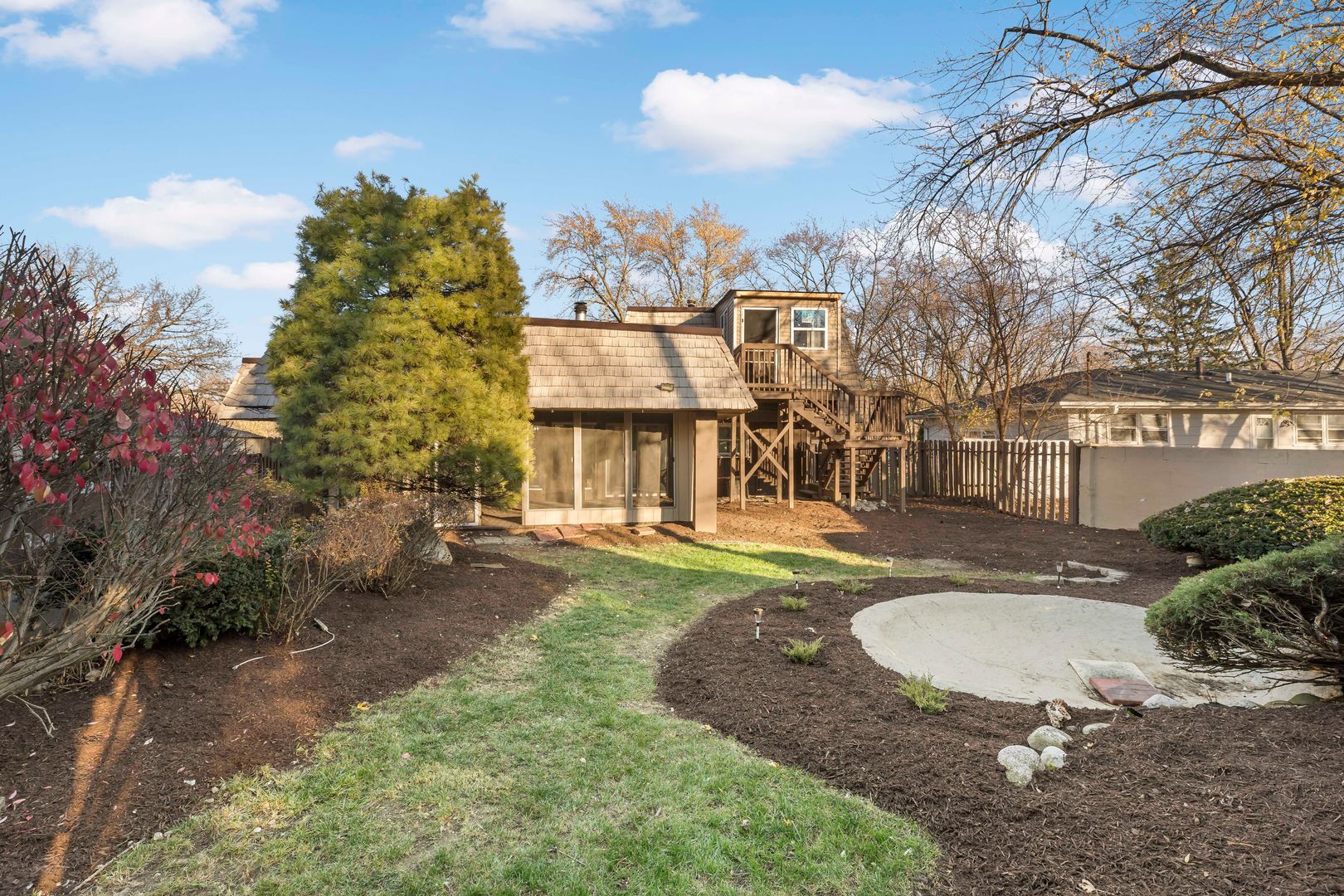 18740 Springfield Avenue Flossmoor, IL 60422 - Photo 3 of 16 a view of a basketball court